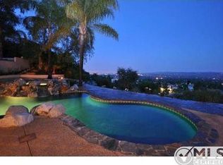 5958 County Oak Rd, Woodland Hills, CA 91367