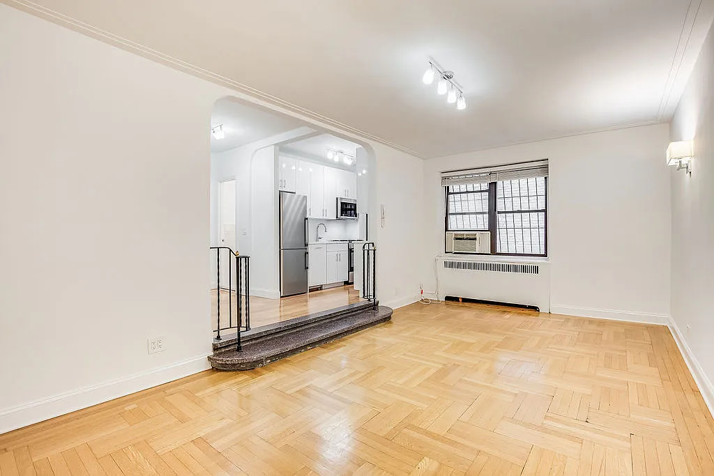 161 East 88th Street — Photo 2