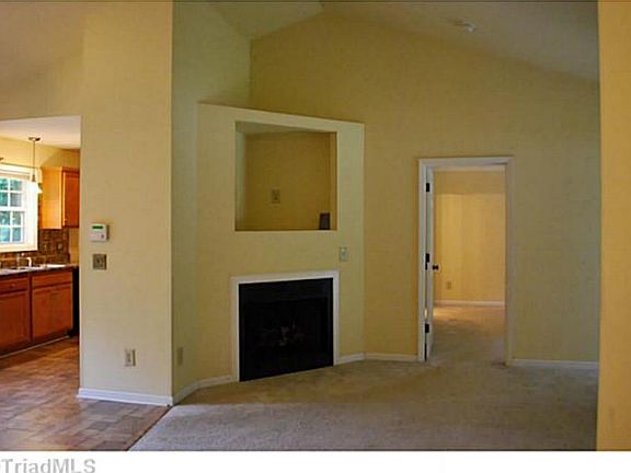 3rd image of 101A W Lakefield Dr