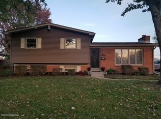 8711 Cottingham Way, Louisville, KY