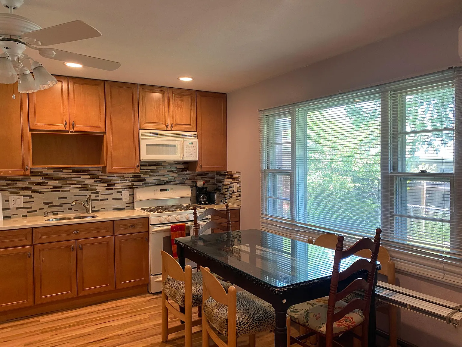1 bed, 550 sqft, $2,000 — Photo 3