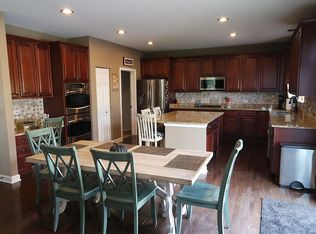 10252 Jonamac Ave, Huntley, IL 60142