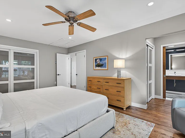 11131 Saffold Way — Photo 13