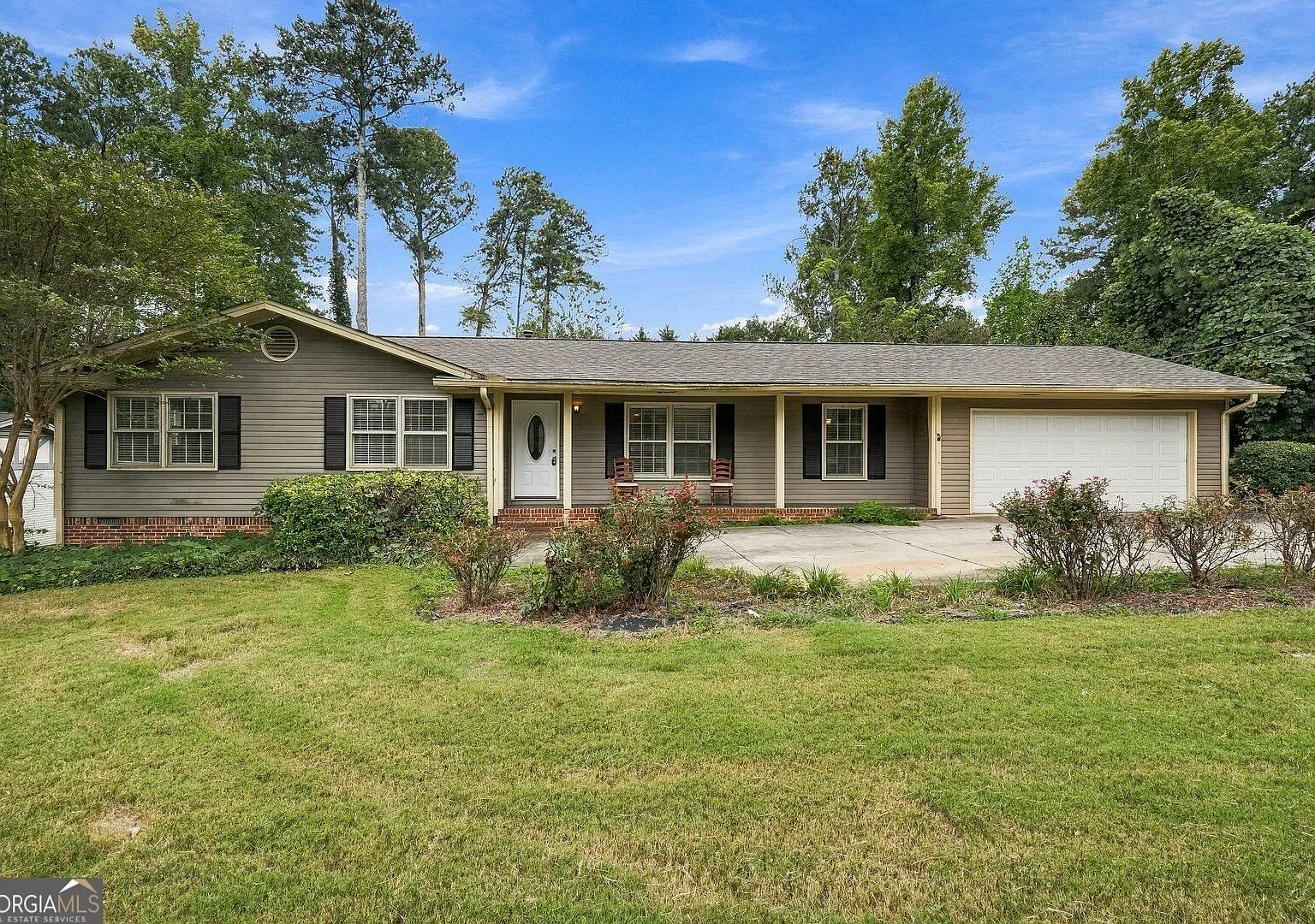 3 bed, 2.5 bath, 1572 sqft, $2,450 — Photo 1