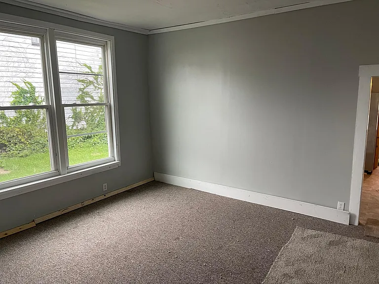 1136 Main St — Photo 5