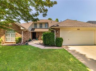 1105 Blue Ridge Dr, Edmond, OK 73003