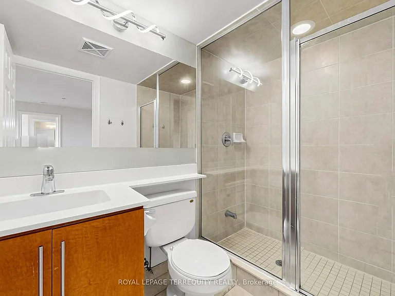 310 Burnhamthorpe Rd W #2810 — Photo 41