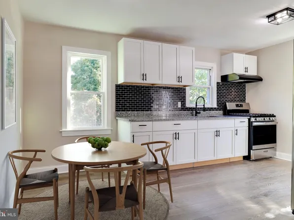 54 W Packer St, Woodbury, NJ 08096