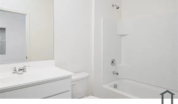 1812 McCree St — Photo 10