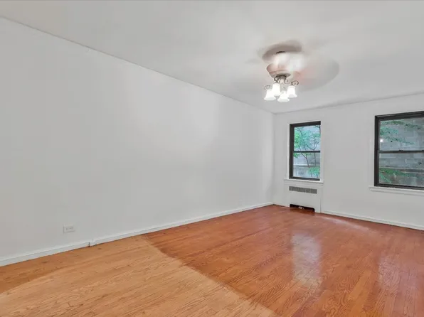 251 Seaman Avenue image 2 of 9