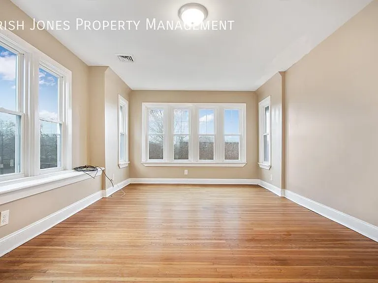 627 Kenmore Ave #UPPER — Photo 6