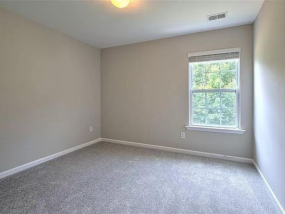 3rd image of 733 Streamside Dr
