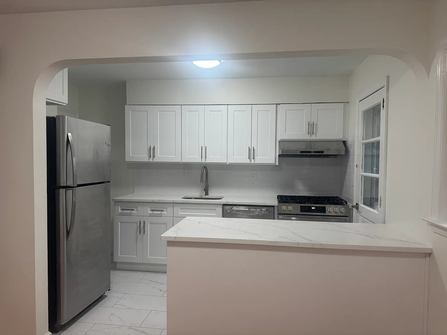 2 bed, $3,500 — Photo 3