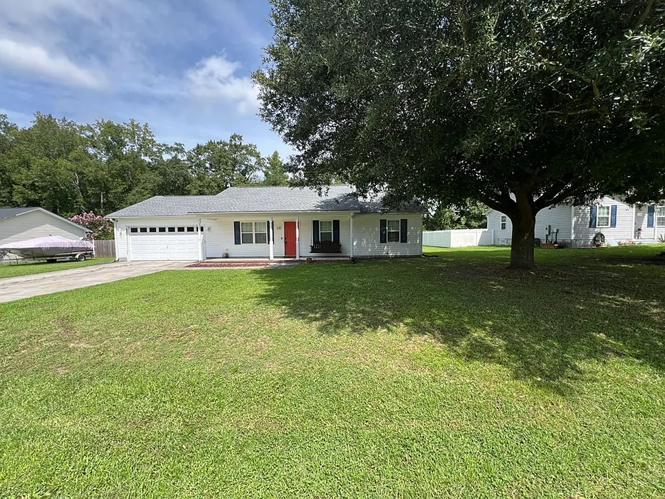 118 Pear Tree Ln