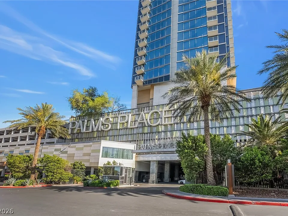 4381 W Flamingo Rd #18305