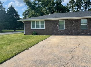 614 Mission Rd, Cartersville, GA 30120