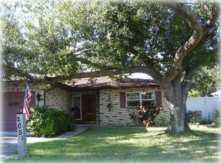2051 Montana Ave NE, Saint Petersburg, FL 33703