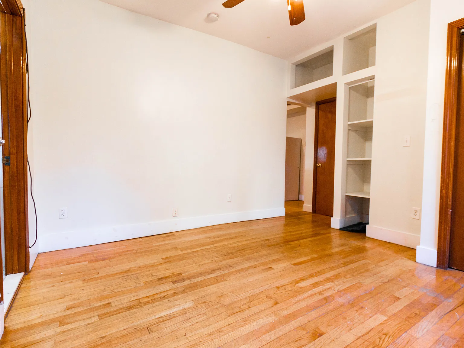 4 bed, 1550 sqft, $4,100 — Photo 3