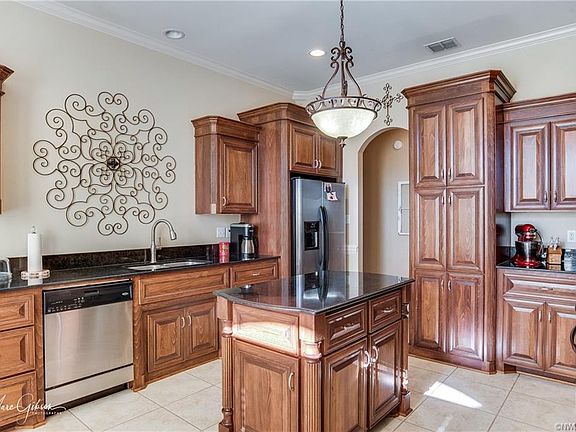 5th image of 407 Stanton Ct