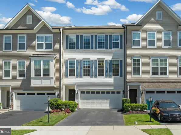 5641 Scott Ridge Pl, Frederick, MD 21704