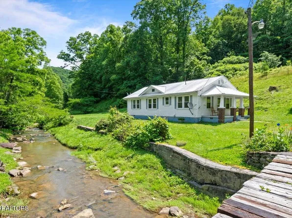 4724 S Highway 25 W, La Follette, TN 37766