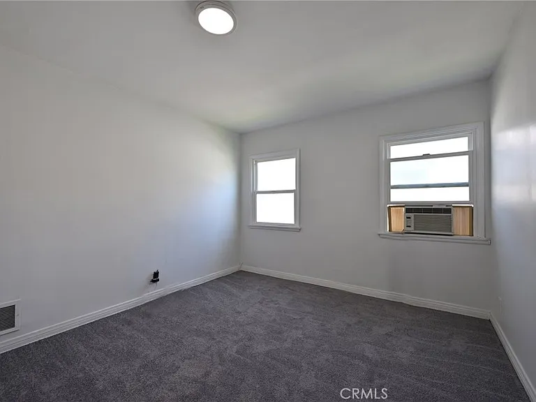 11063 Ohio Ave — Photo 32