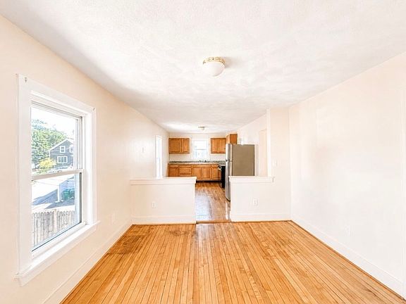 2nd image of 10 Valley Ave #2L