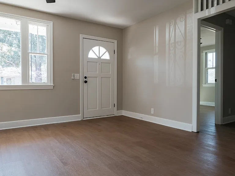 332 Guilford St — Photo 4