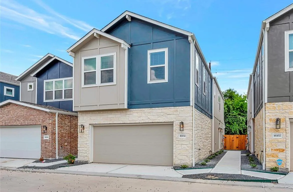 3 bed, 2.5 bath, 1793 sqft, $2,595 — Photo 2
