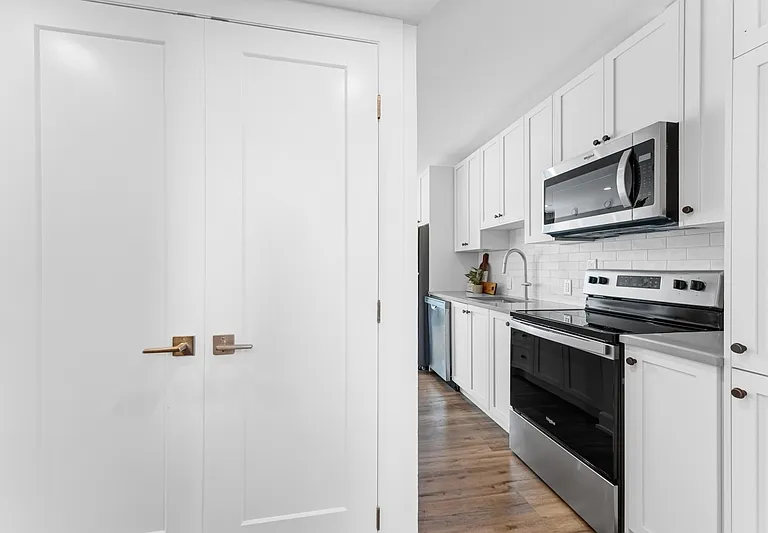 153 Sanford Ave #C — Photo 8