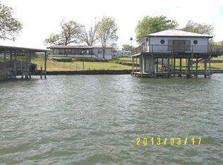 189 Vivian Rd, Onalaska, TX 77360