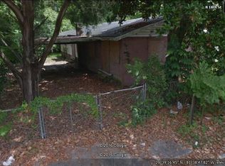 607 N 18th St, Palatka, FL 32177