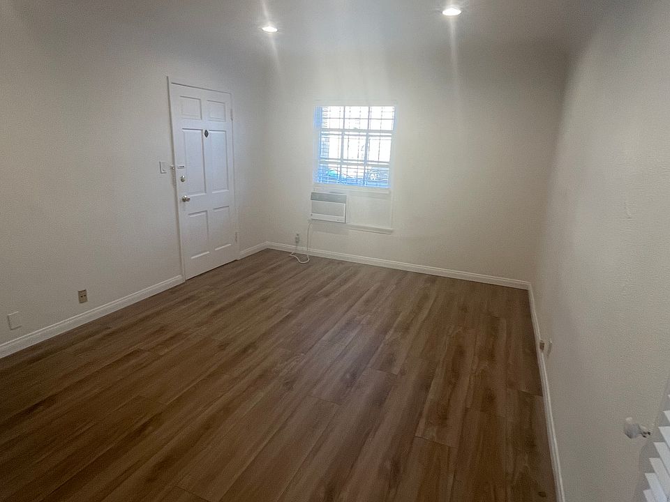 Living room/bedroom