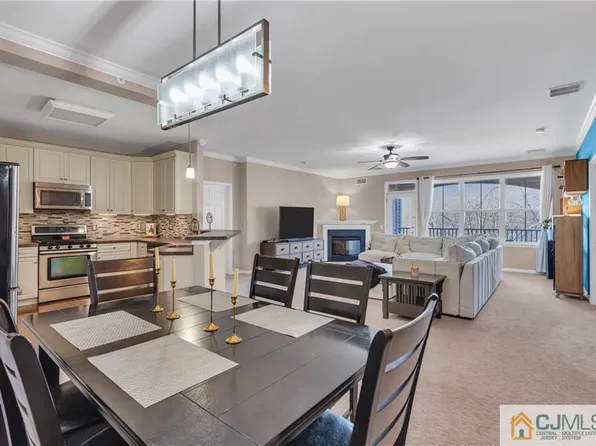 336 Sloan Ct, Matawan, NJ 07747