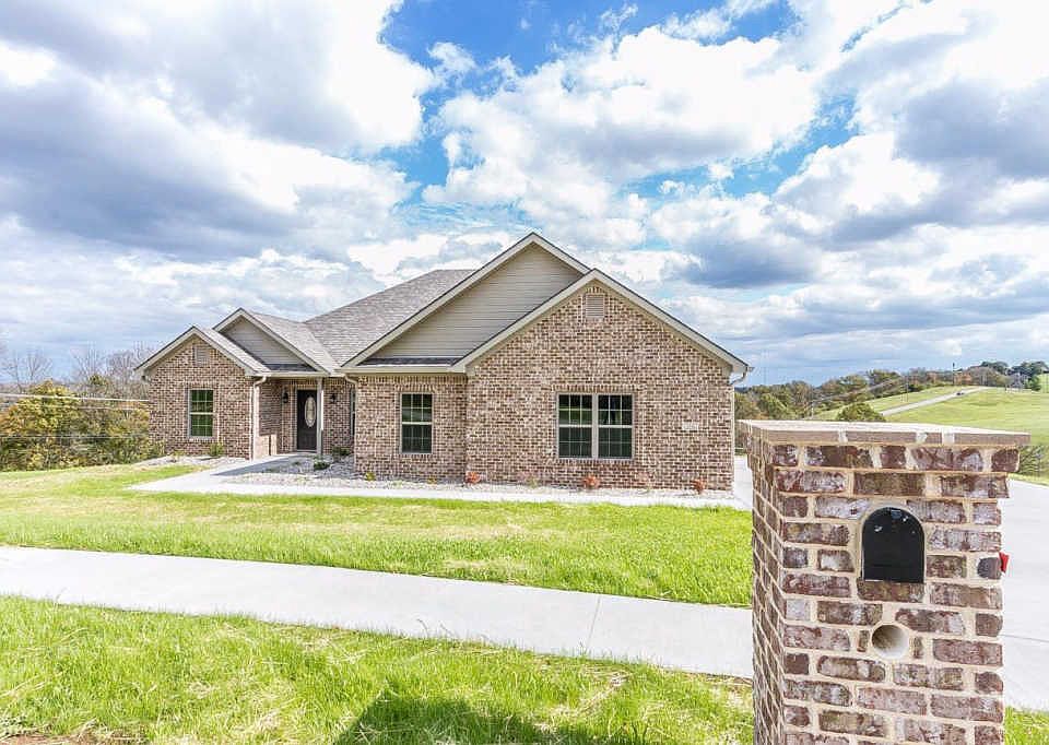 1st image of 316 Prestwick Cir