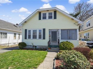 122 Caporal St, Cranston, RI 02910