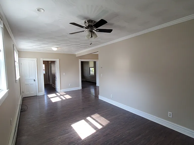 17 Chestnut St — Photo 11