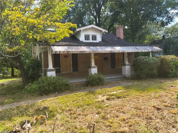 805 Dana Pl, Greensboro, NC 27406