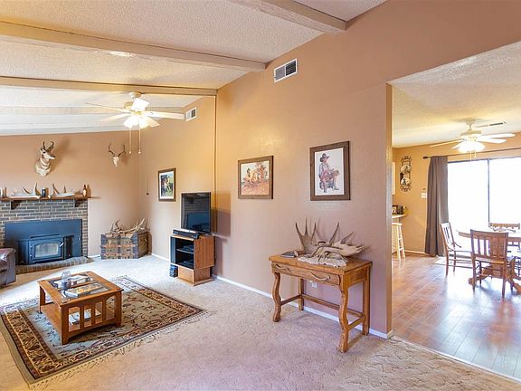5th image of 80 Las Flores Dr