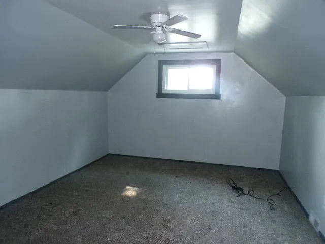 4047 Powell Ave — Photo 7