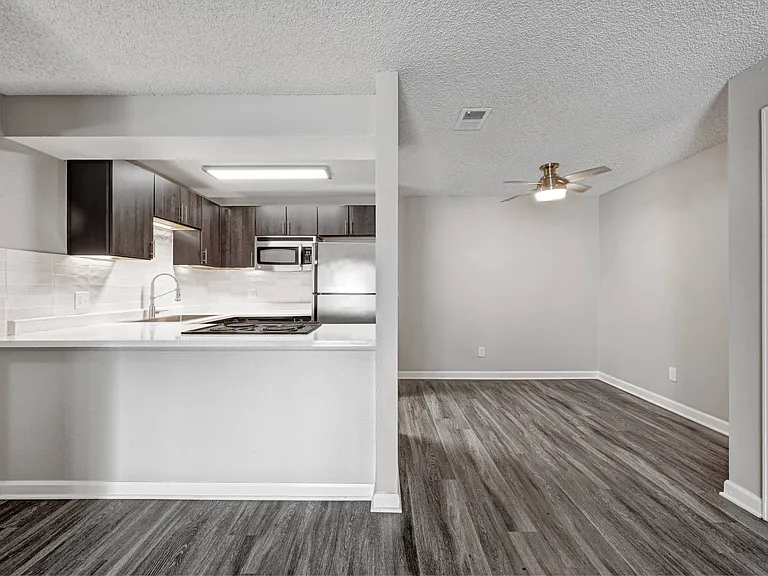 Summit Riverside — Photo 22