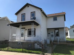 633 Roup St, Tarentum, PA 15084