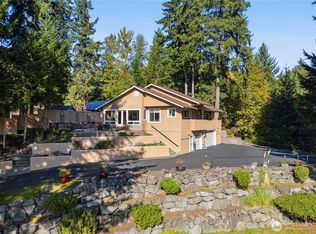 101 NE Rainbow Pl S, Belfair, WA 98528