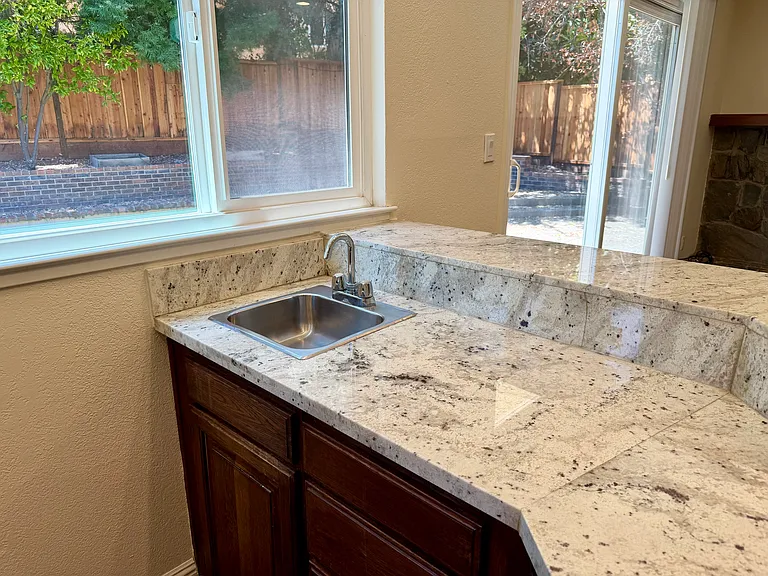 44277 Arapaho Ave — Photo 11