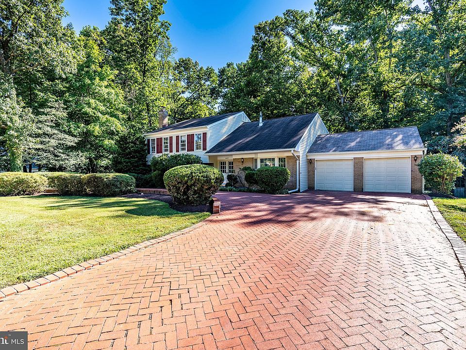 8437 Briar Creek Dr, Annandale, VA 22003 Zillow
