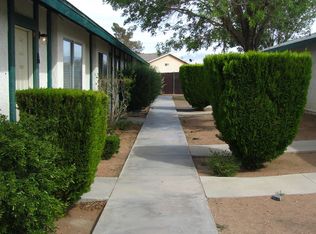 15501 Kiamichi Rd APT D, Apple Valley, CA 92307