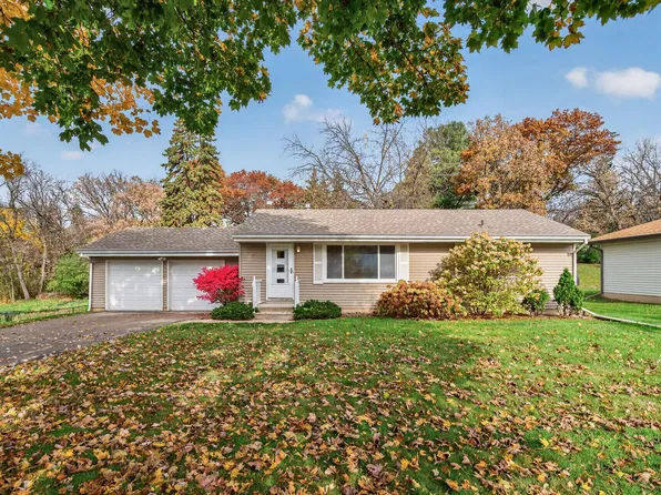 204 Woodland Dr, Burnsville, MN 55337