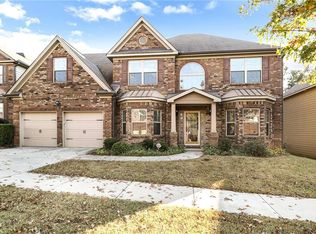 8028 Heathmore Dr, Fairburn, GA 30213