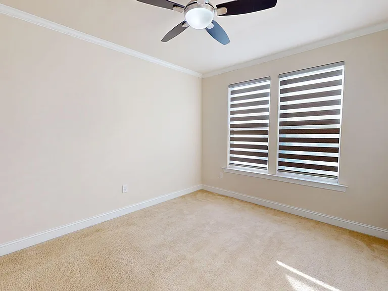 248 Begen St — Photo 17