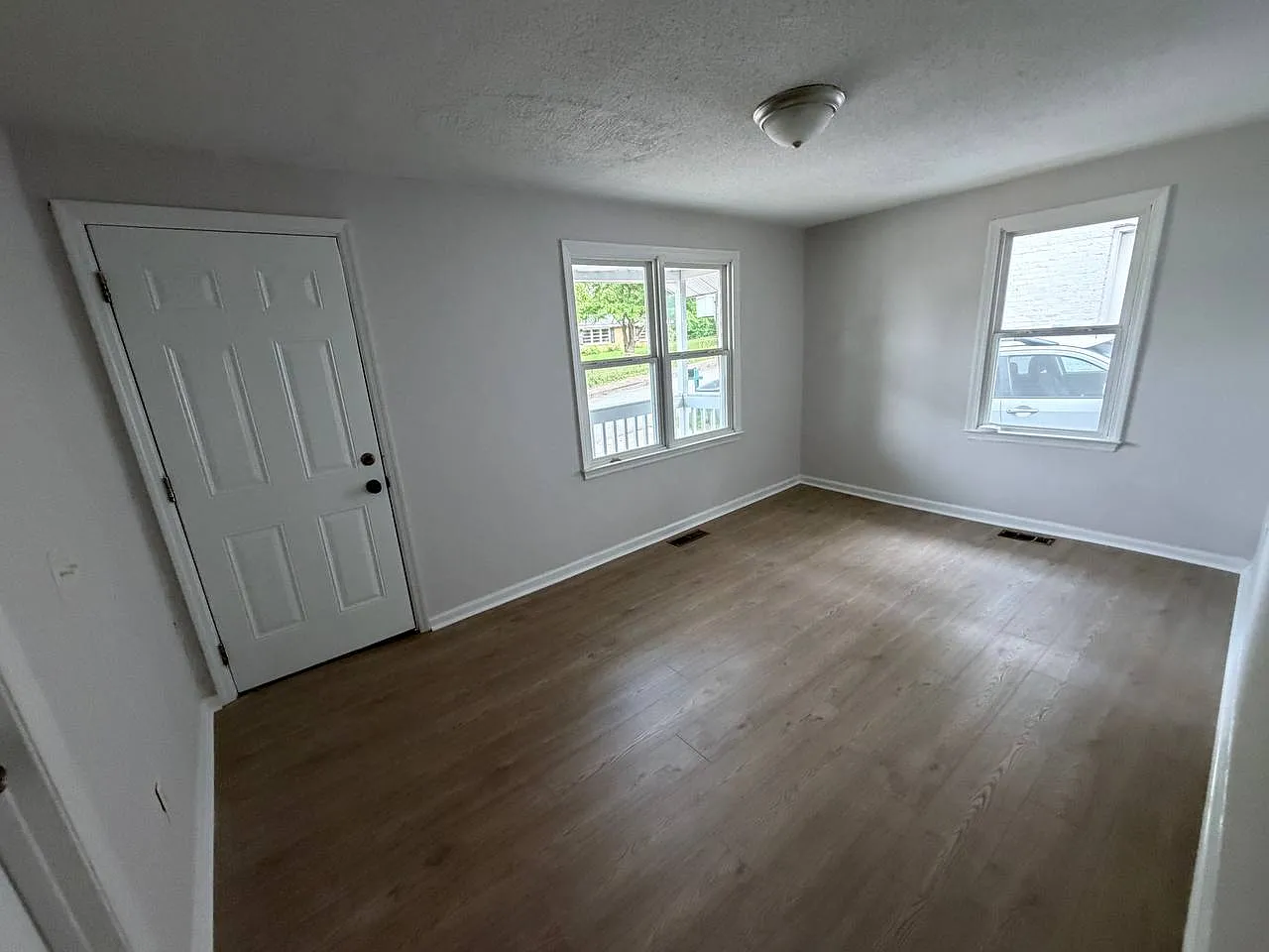 2 bed, 750 sqft, $1,295 — Photo 4